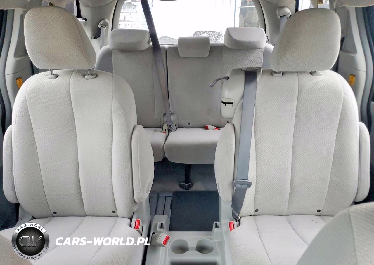 2013 Toyota Sienna Le 8-Passenger VIN:5TDKK3DC4DS291260 - 10
