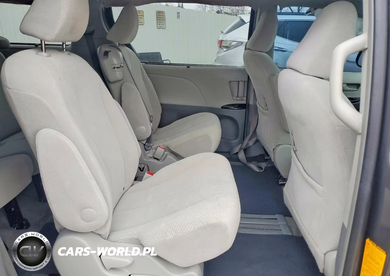 2013 Toyota Sienna Le 8-Passenger VIN:5TDKK3DC4DS291260 - 11