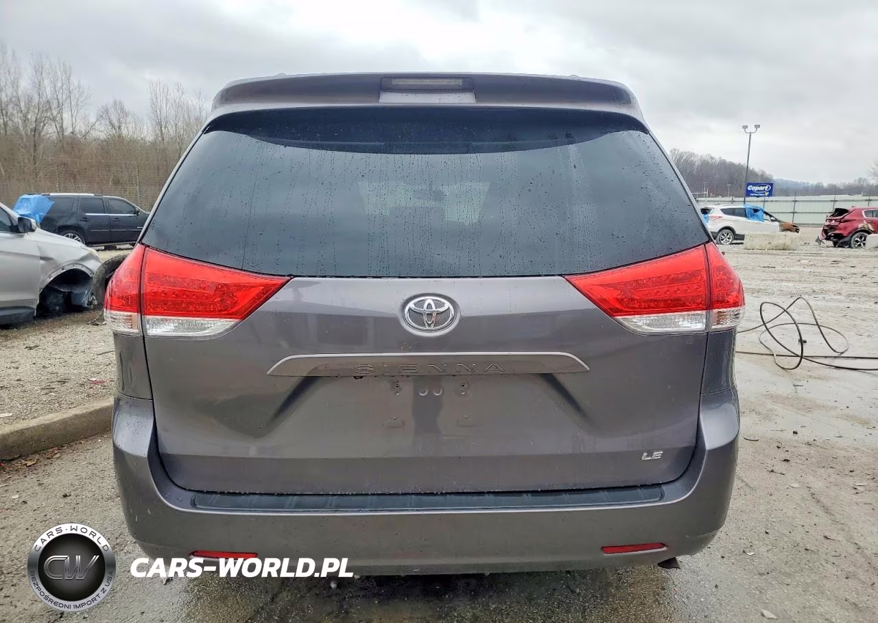 2013 Toyota Sienna Le 8-Passenger VIN:5TDKK3DC4DS291260 - 6