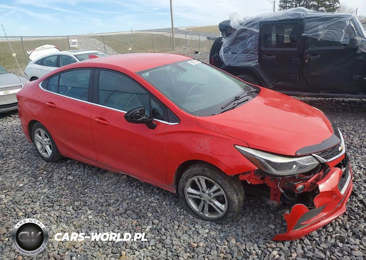2018 Chevrolet Cruze Lt VIN:1G1BE5SM8J7197895 - 4