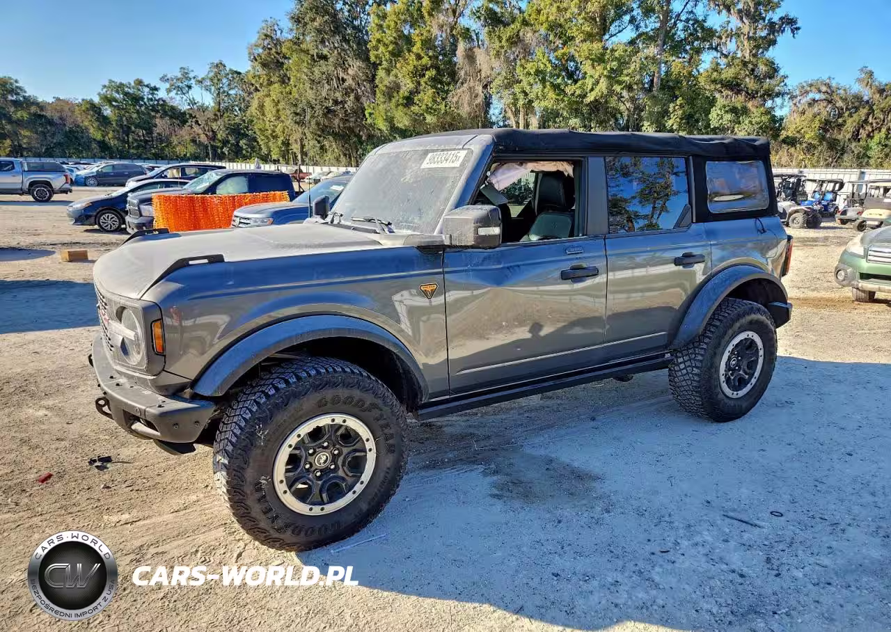 2022 Ford Bronco Base