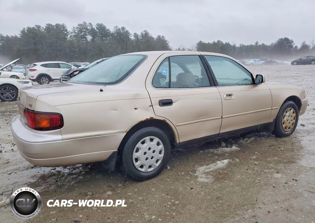 1996 Toyota Camry Dx VIN:4T1BG12K6TU828667 - 3