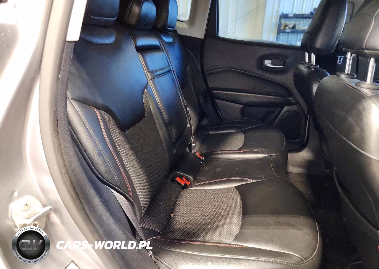 2019 Jeep Compass Trailhawk VIN:3C4NJDDB0KT712827 - 11