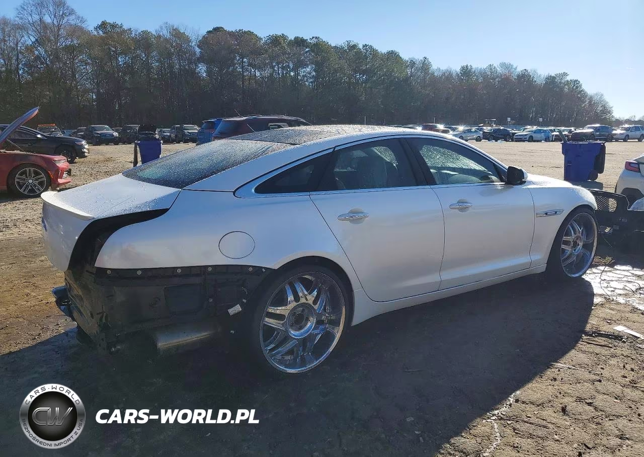 2012 Jaguar Xj VIN:SAJWA1CB2CLV29514 - 3