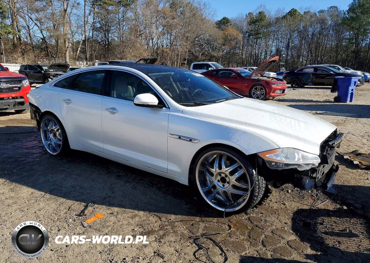 2012 Jaguar Xj VIN:SAJWA1CB2CLV29514 - 4
