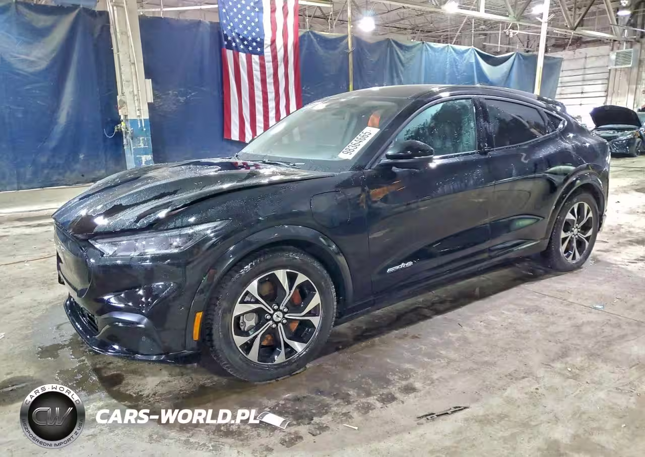 2022 Ford Mustang Mach-E Premium