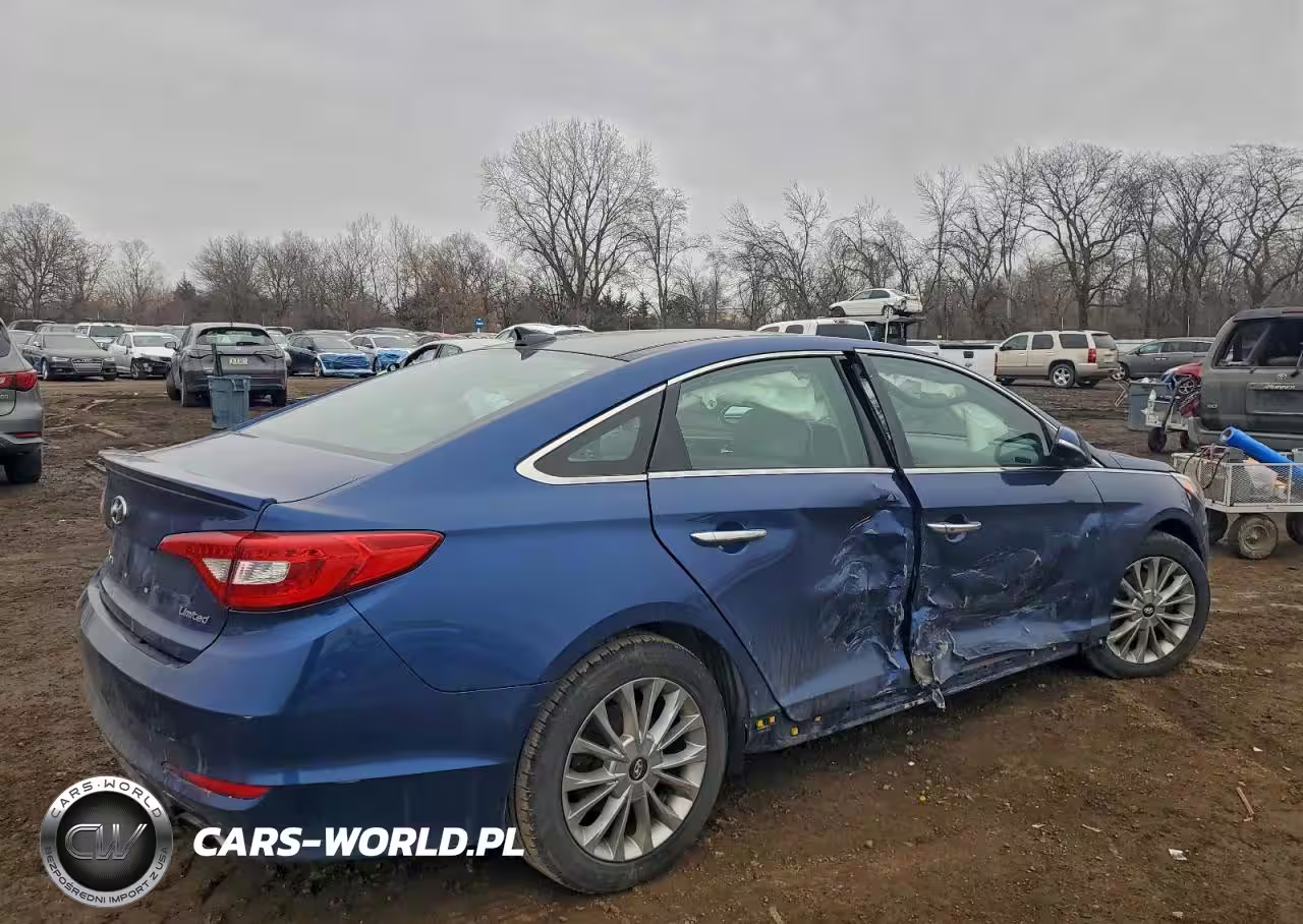 2015 Hyundai Sonata Sport VIN:5NPE34AF5FH016603 - 3