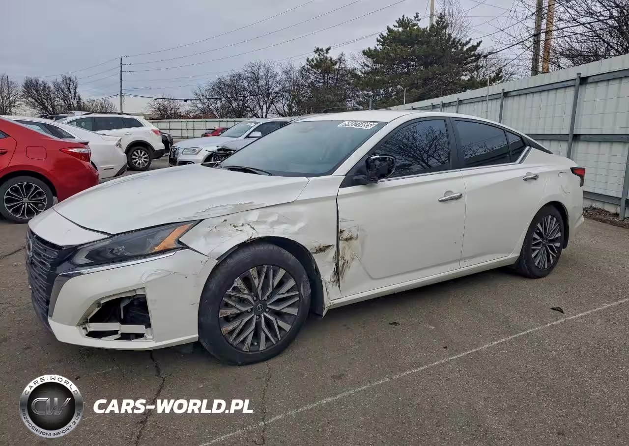 2024 Nissan Altima Sv