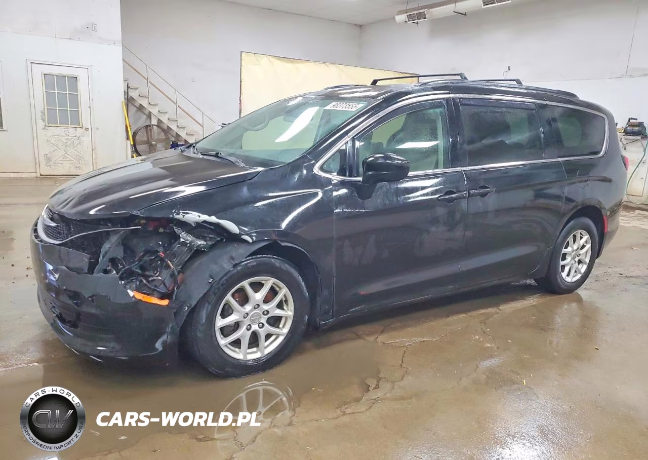 2020 Chrysler Voyager Lxi