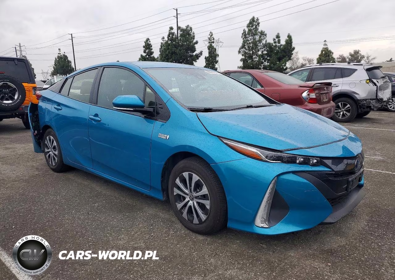 2017 Toyota Prius Prime VIN:JTDKARFP3H3059357 - 4