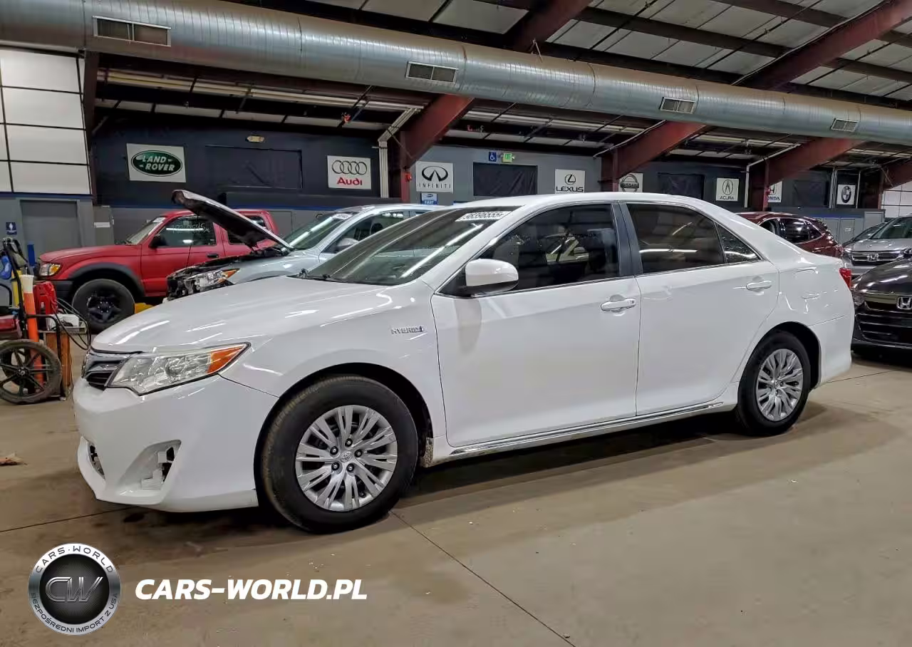 Główne zdjęcie 2014 Toyota Camry Hybrid