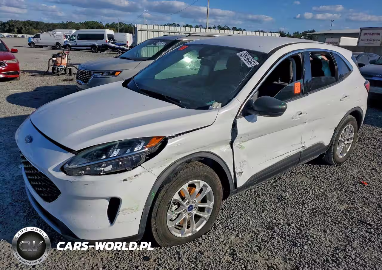2022 Ford Escape Se