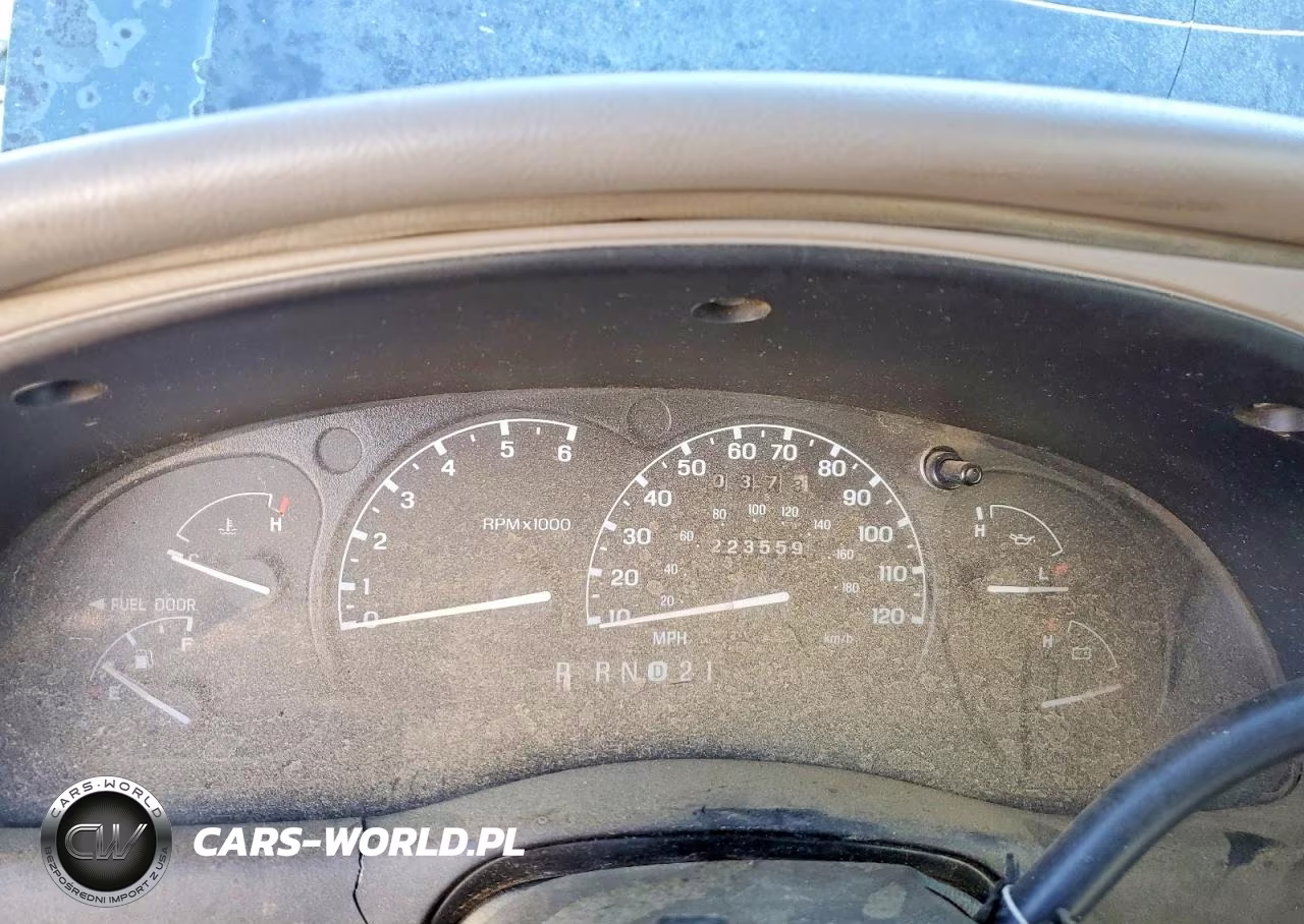 2000 Ford Explorer Xlt VIN:1FMZU63E5YZA24674 - 9