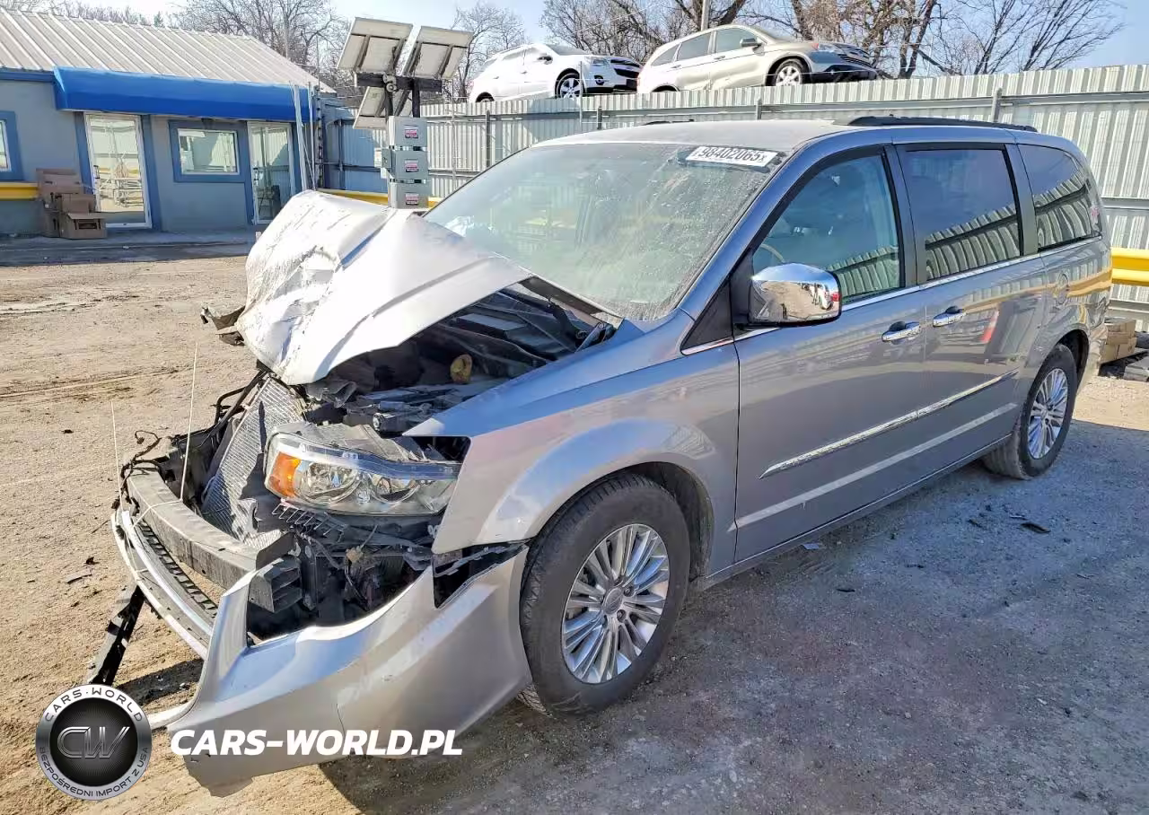 2015 Chrysler Town & Country Touring L