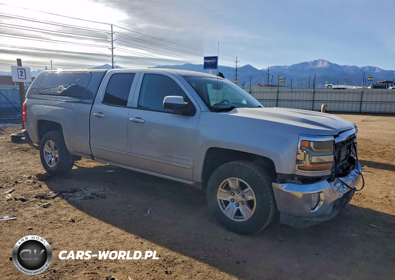 2018 Chevrolet Silverado C1500 Lt VIN:1GCRCREC7JZ350051 - 4