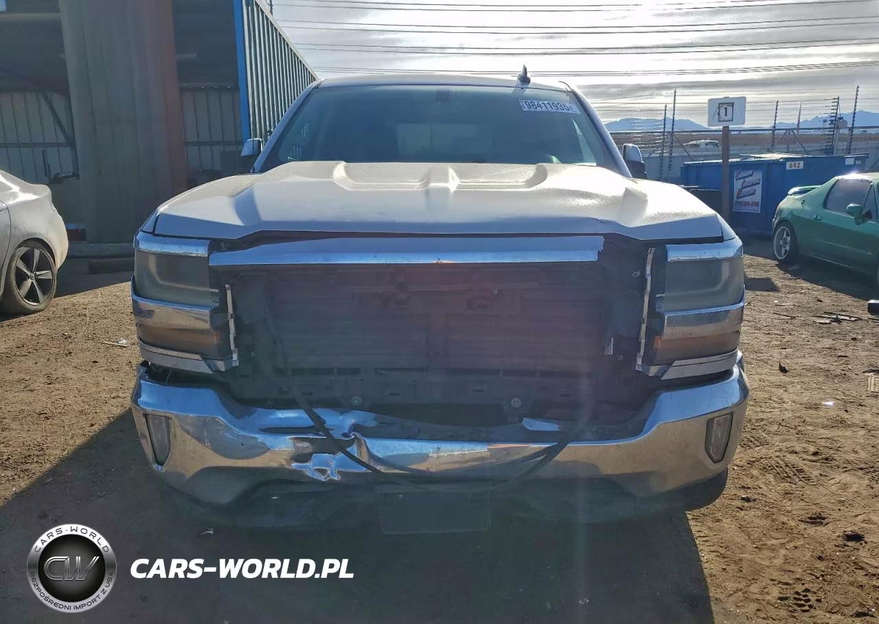 2018 Chevrolet Silverado C1500 Lt VIN:1GCRCREC7JZ350051 - 5