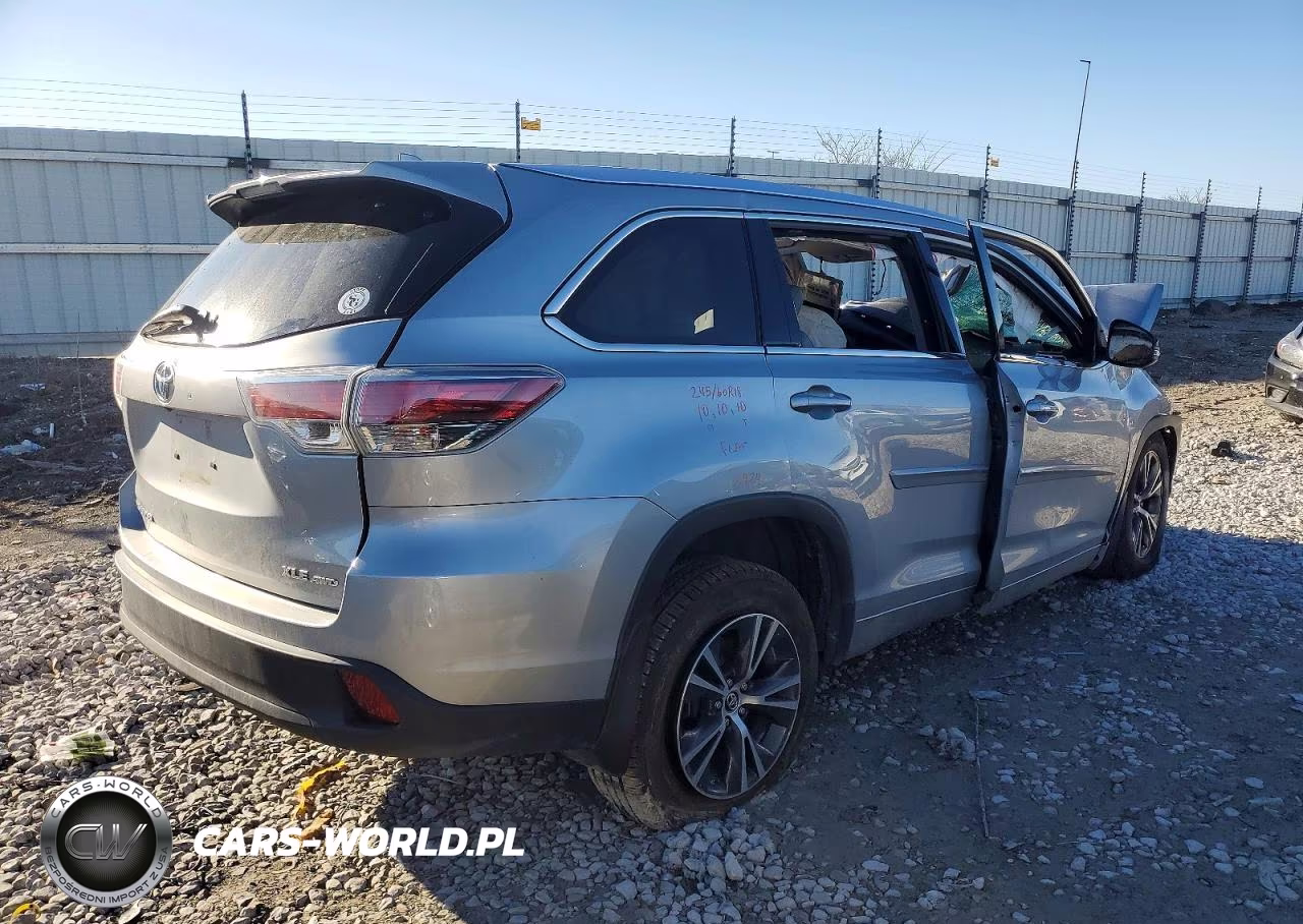 2016 Toyota Highlander Xle VIN:5TDJKRFH5GS298164 - 3