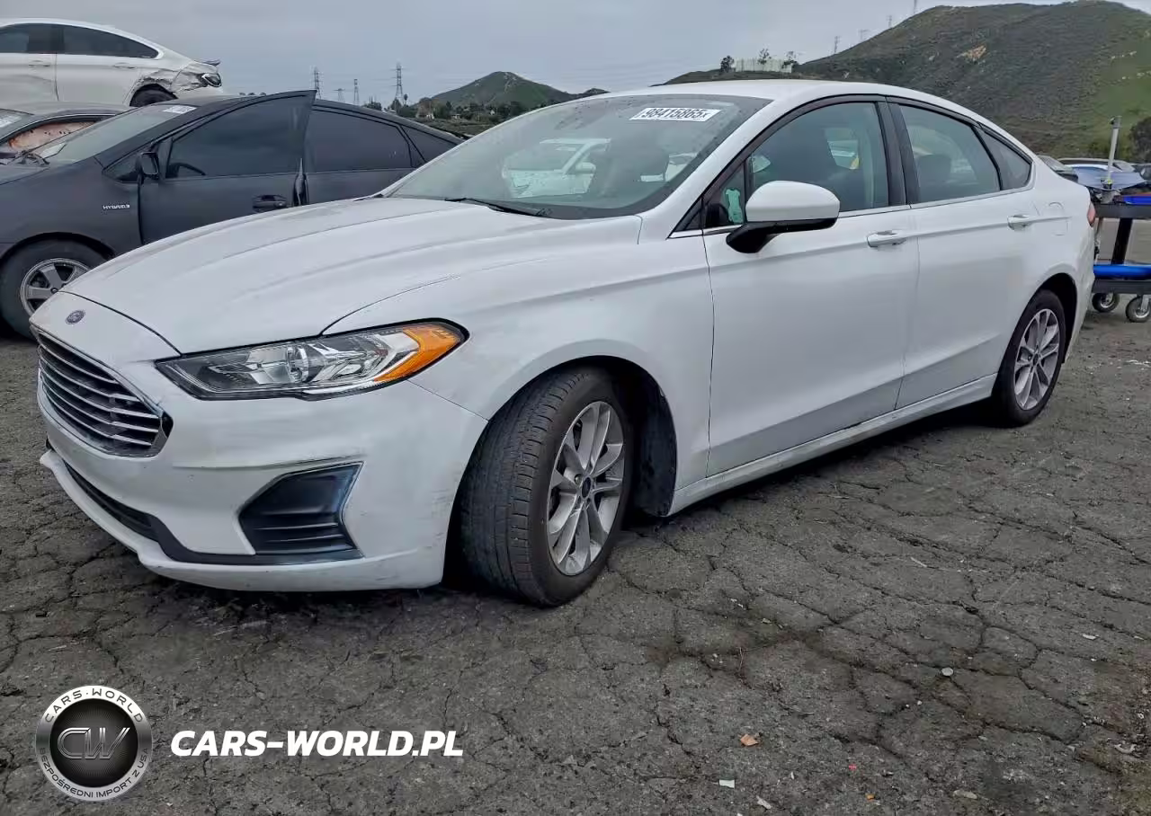 2020 Ford Fusion Se