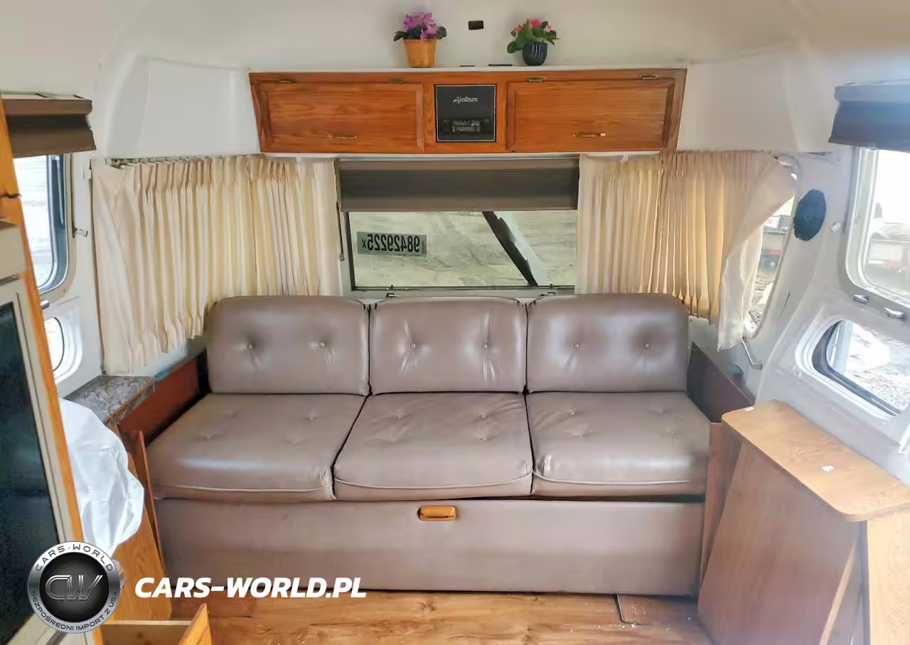1989 Airstream Excella Camper VIN:1STGEAJ2XKJ506780 - 5