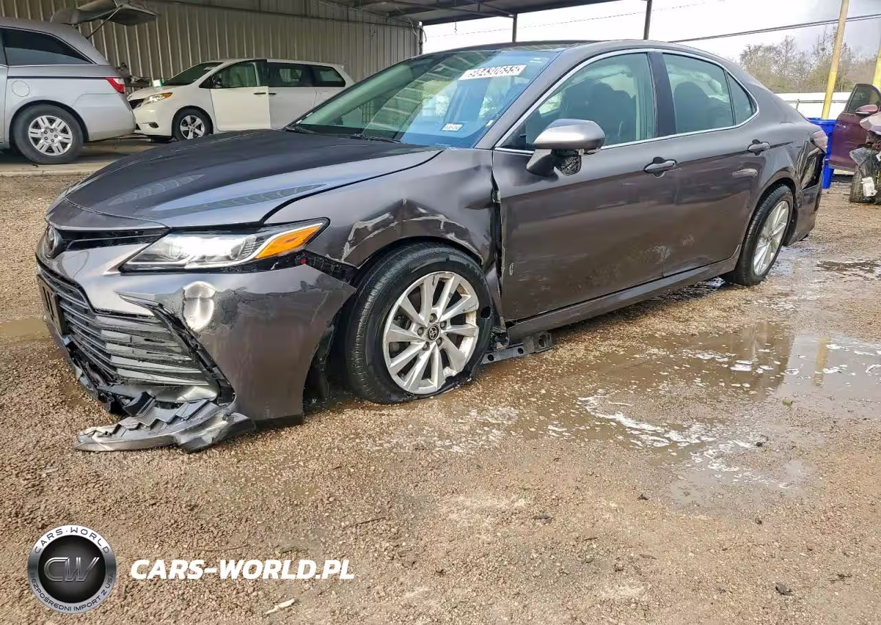 2023 Toyota Camry Le