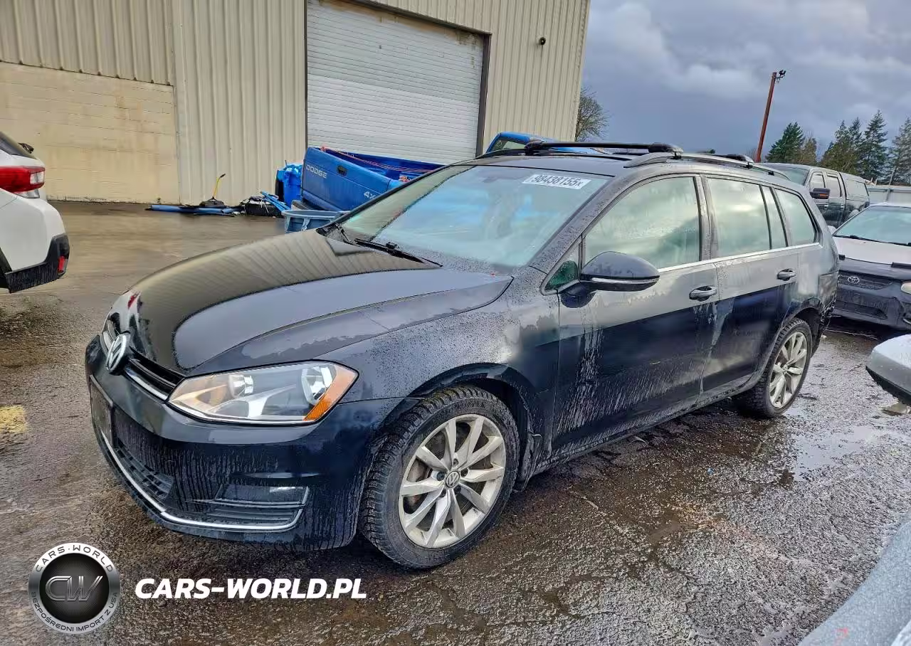 2017 Volkswagen Golf Sportwagen S