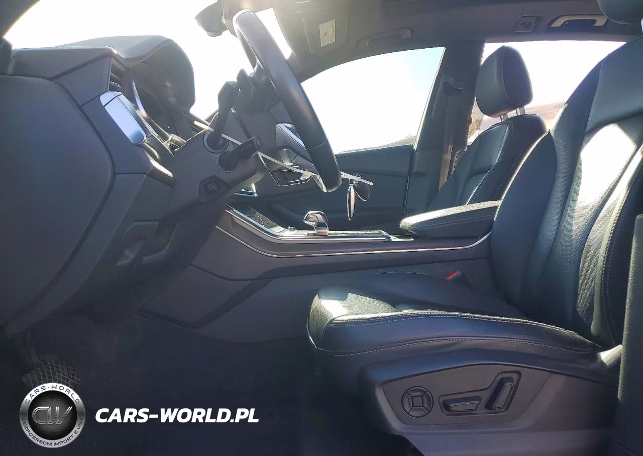 2019 Audi Q8 Premium Plus S-Line VIN:WA1EVAF15KD026077 - 7