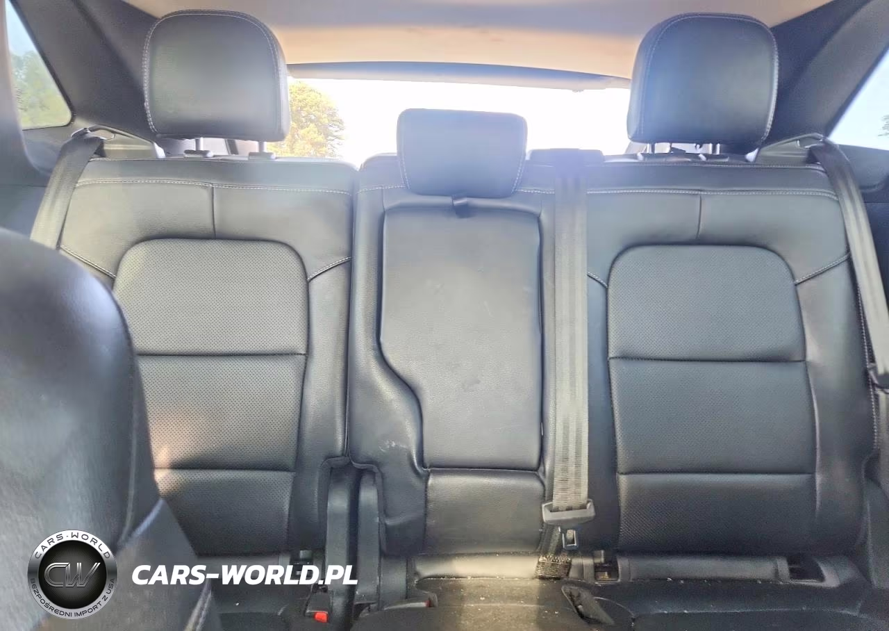 2020 Ford Escape Titanium VIN:1FMCU0DZ0LUC08799 - 10