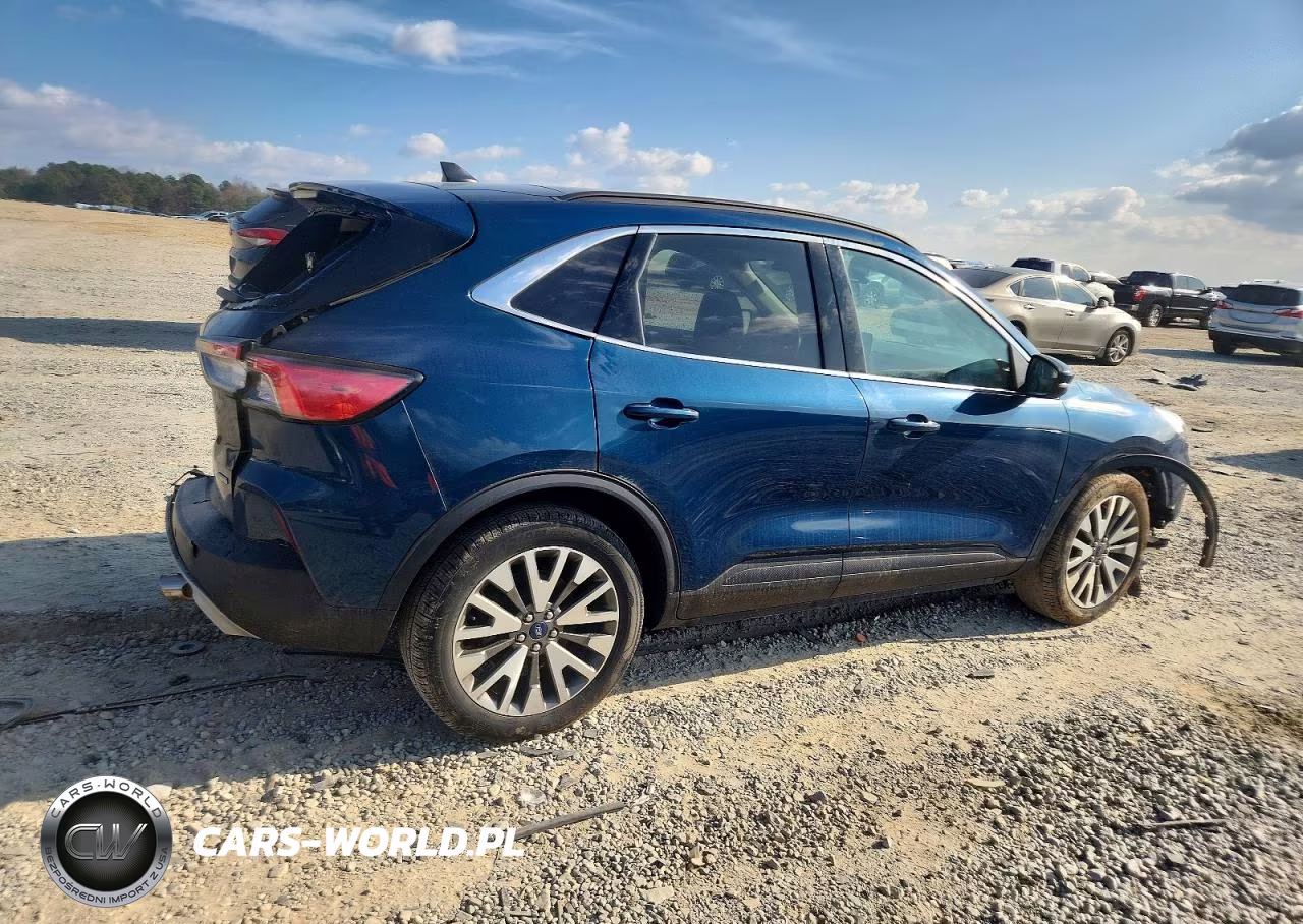 2020 Ford Escape Titanium VIN:1FMCU0DZ0LUC08799 - 3