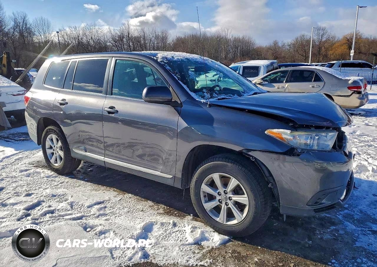 2011 Toyota Highlander Base VIN:5TDZK3EH9BS046671 - 4