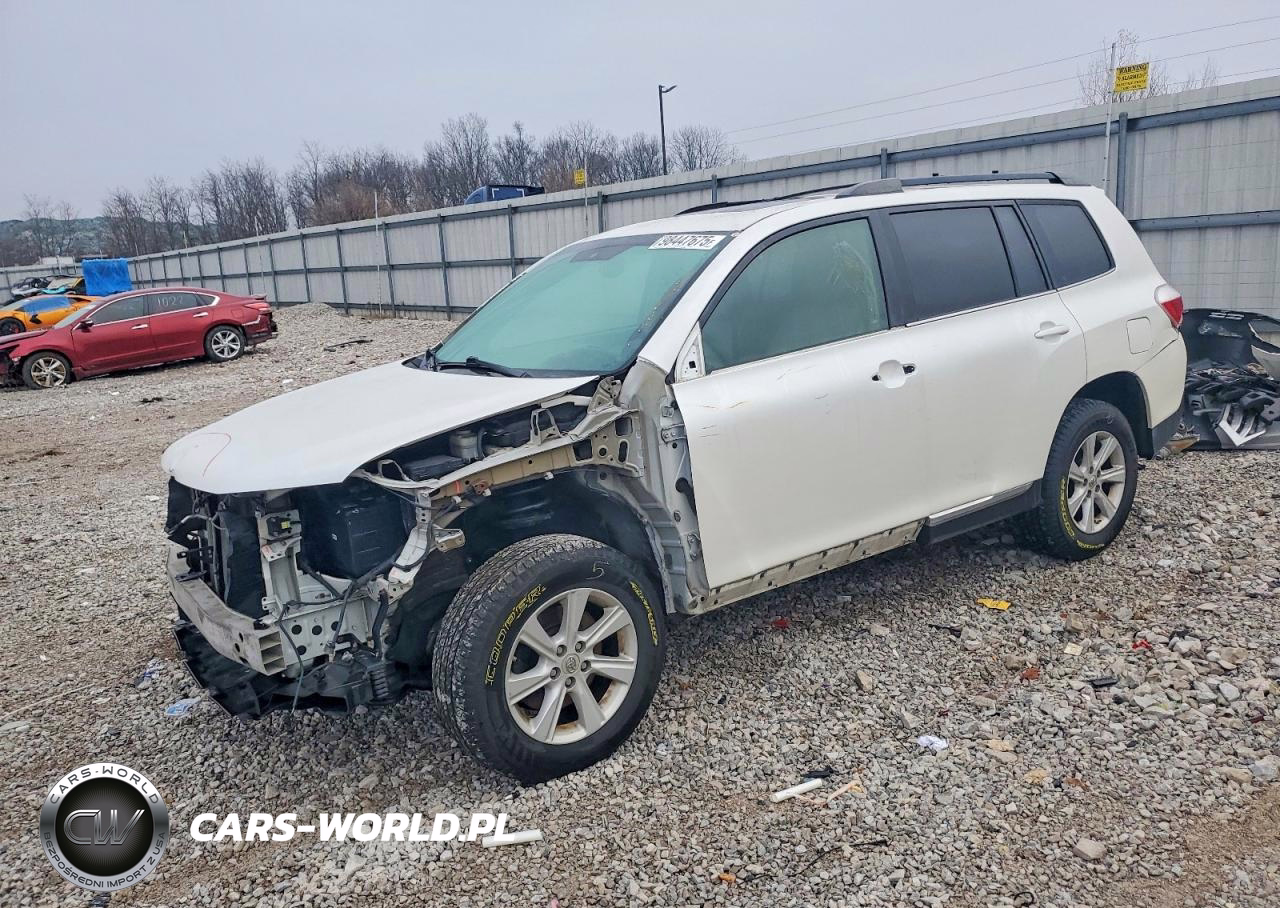 2013 Toyota Highlander Base