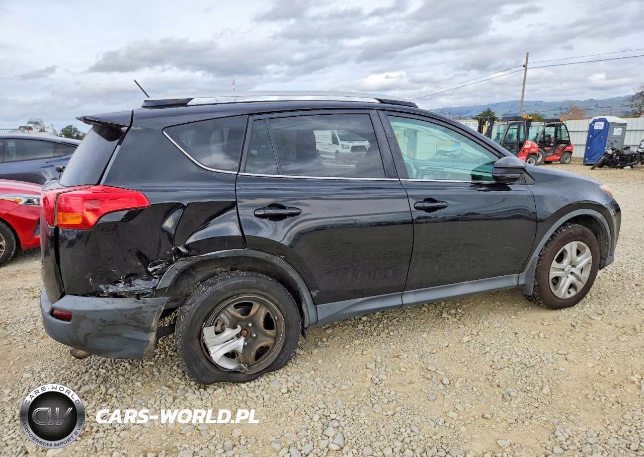 2015 Toyota Rav4 Le VIN:2T3BFREV7FW386839 - 3