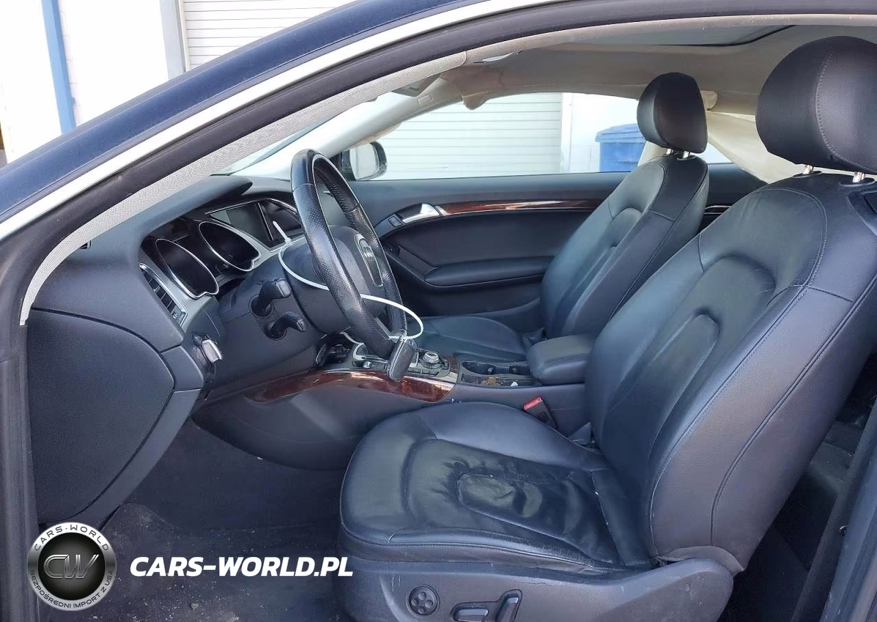 2010 Audi A5 Premium Plus VIN:WAULFAFR5AA076328 - 7