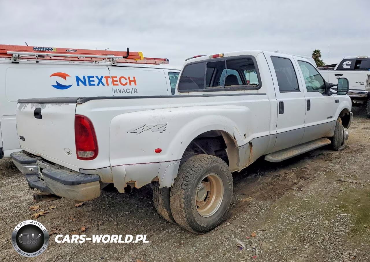 2000 Ford F350 Super Duty VIN:1FTWW33F5YED89341 - 3
