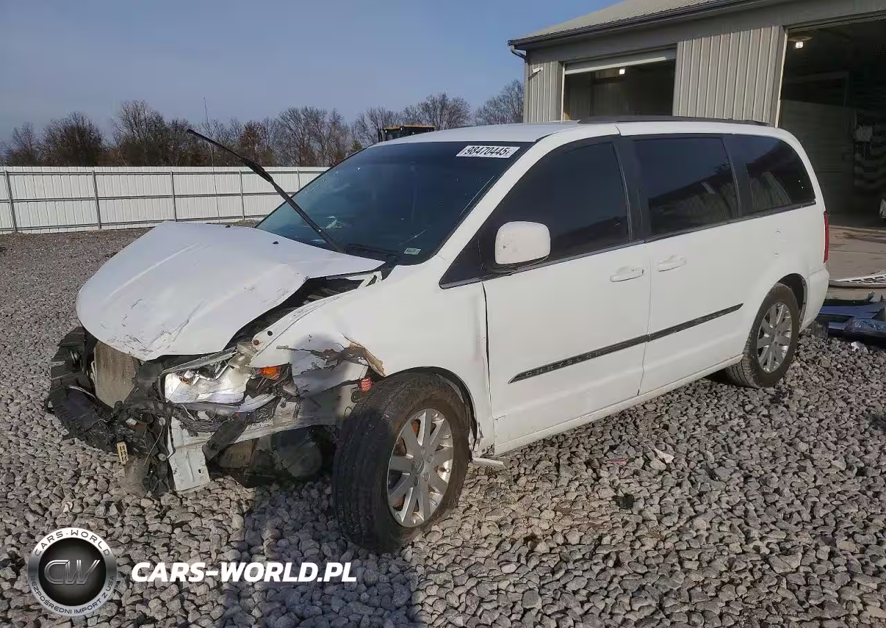 2016 Chrysler Town & Country Touring