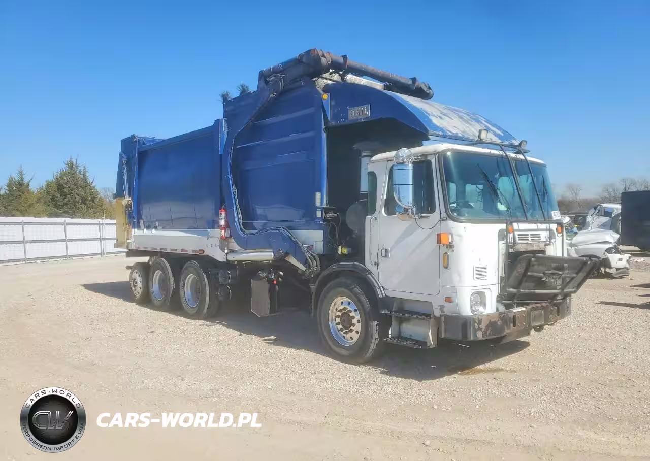 2015 Autocar Xpeditor Refuse Truck