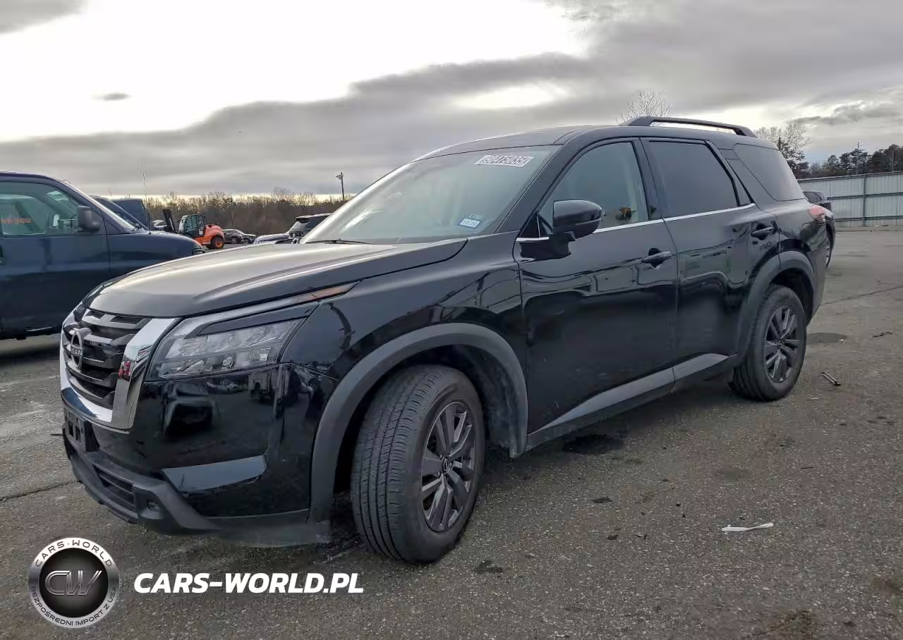 2025 Nissan Pathfinder Sv