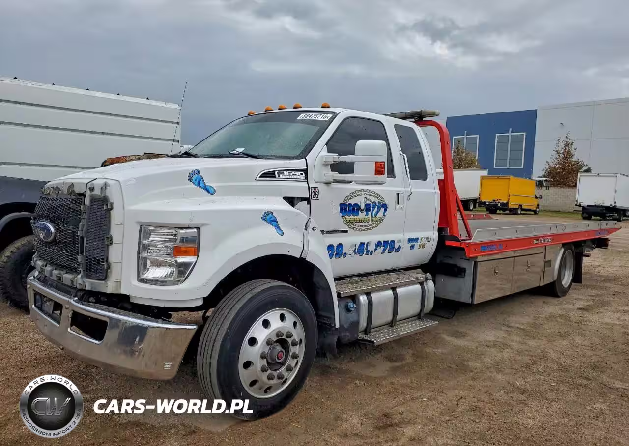 2016 Ford F650 Super Duty Rollback Truck