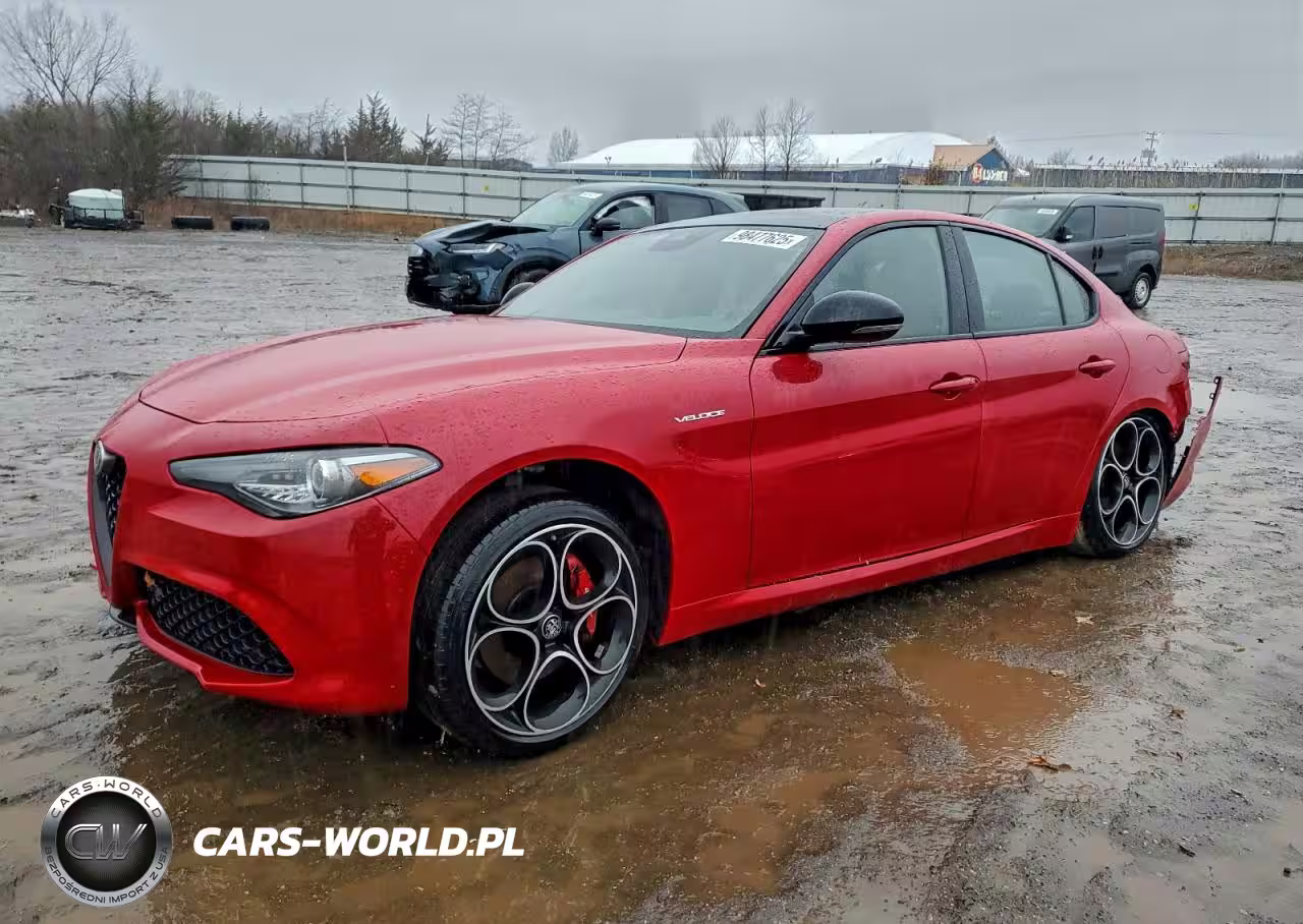 2022 Alfa Romeo Giulia Super