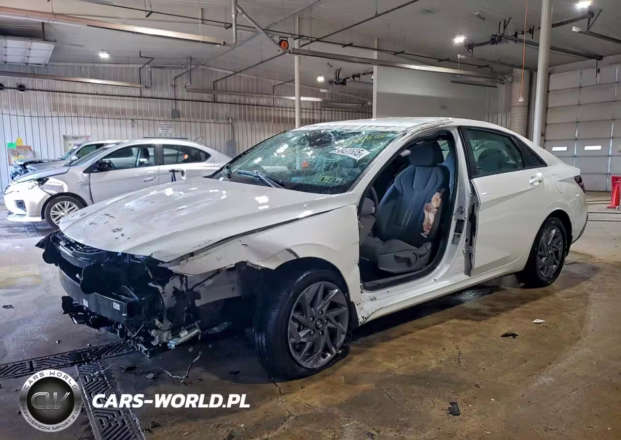 2024 Hyundai Elantra Sel