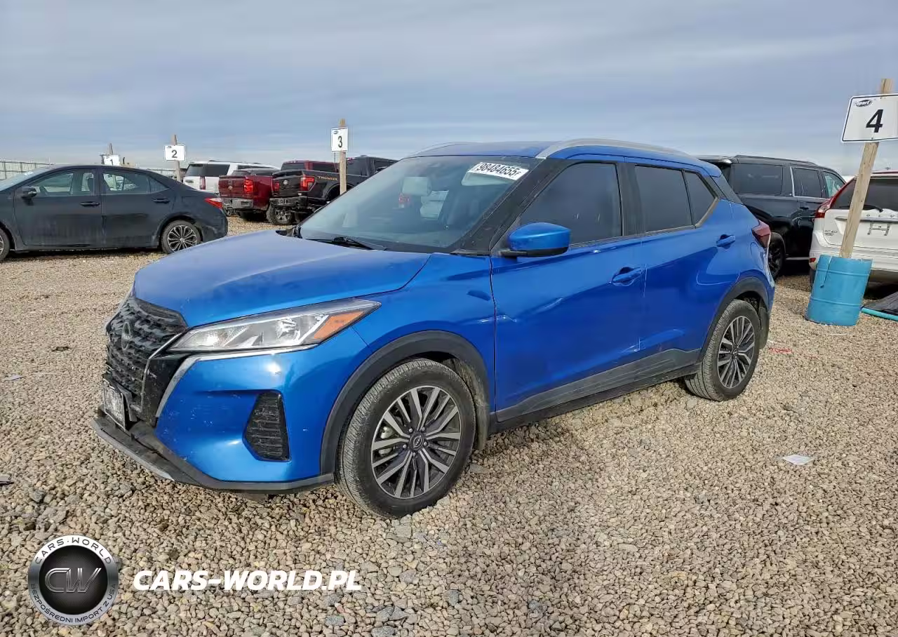 2022 Nissan Kicks Sv