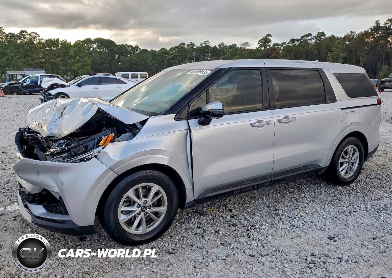 2023 Kia Carnival Lx