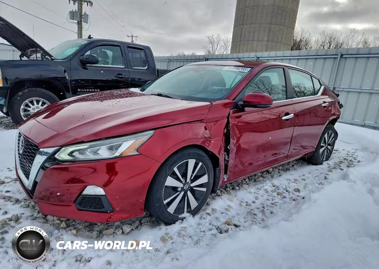 2022 Nissan Altima Sv