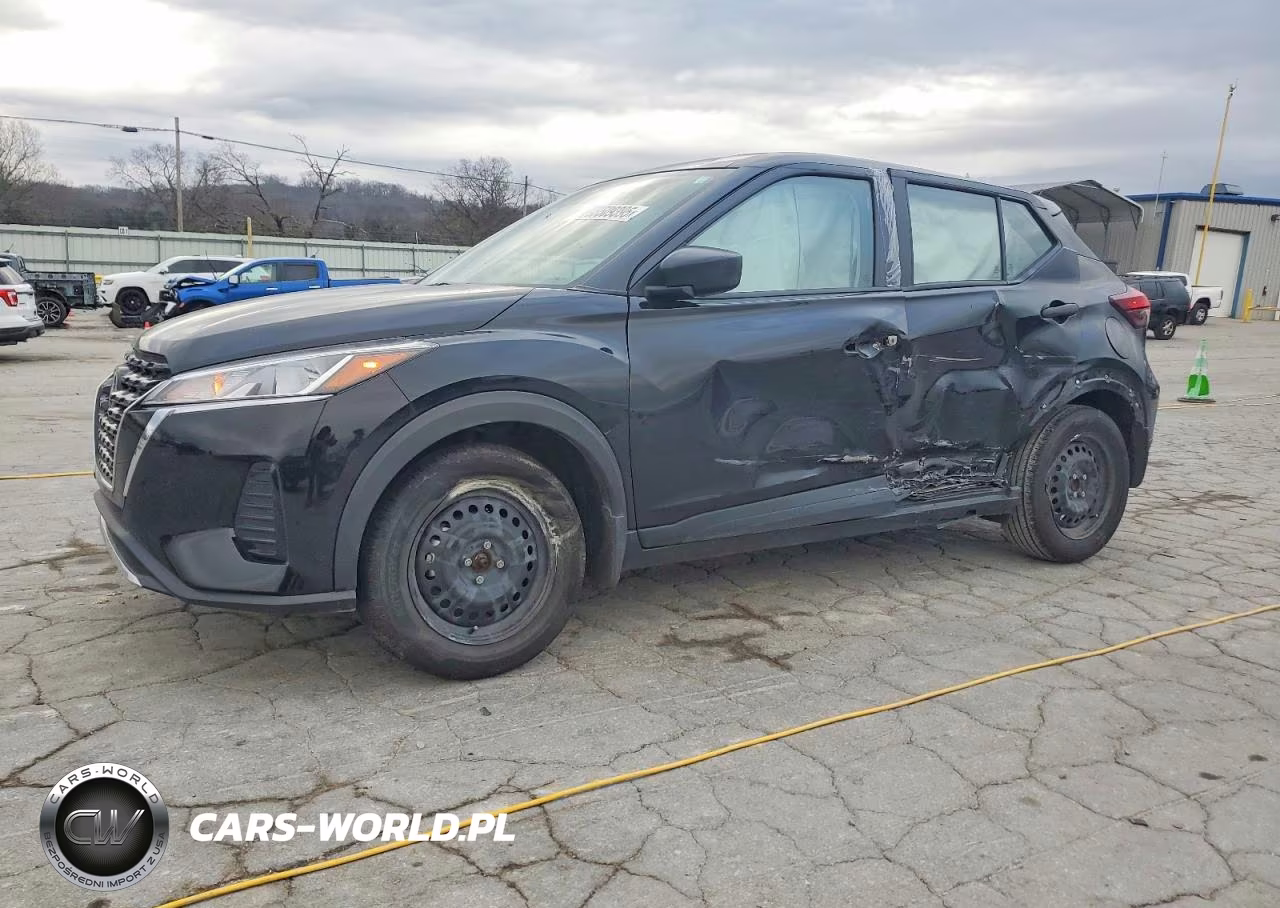 2023 Nissan Kicks S