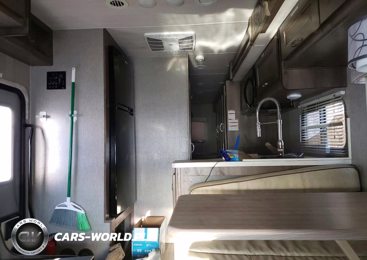 2019 Ford E450 Recreational Vehicle VIN:1FDXE4FS9KDC47153 - 6