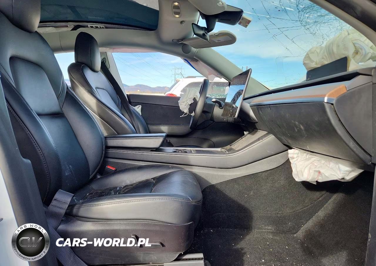 2022 Tesla Model Y VIN:7SAYGDEE3NF466611 - 7
