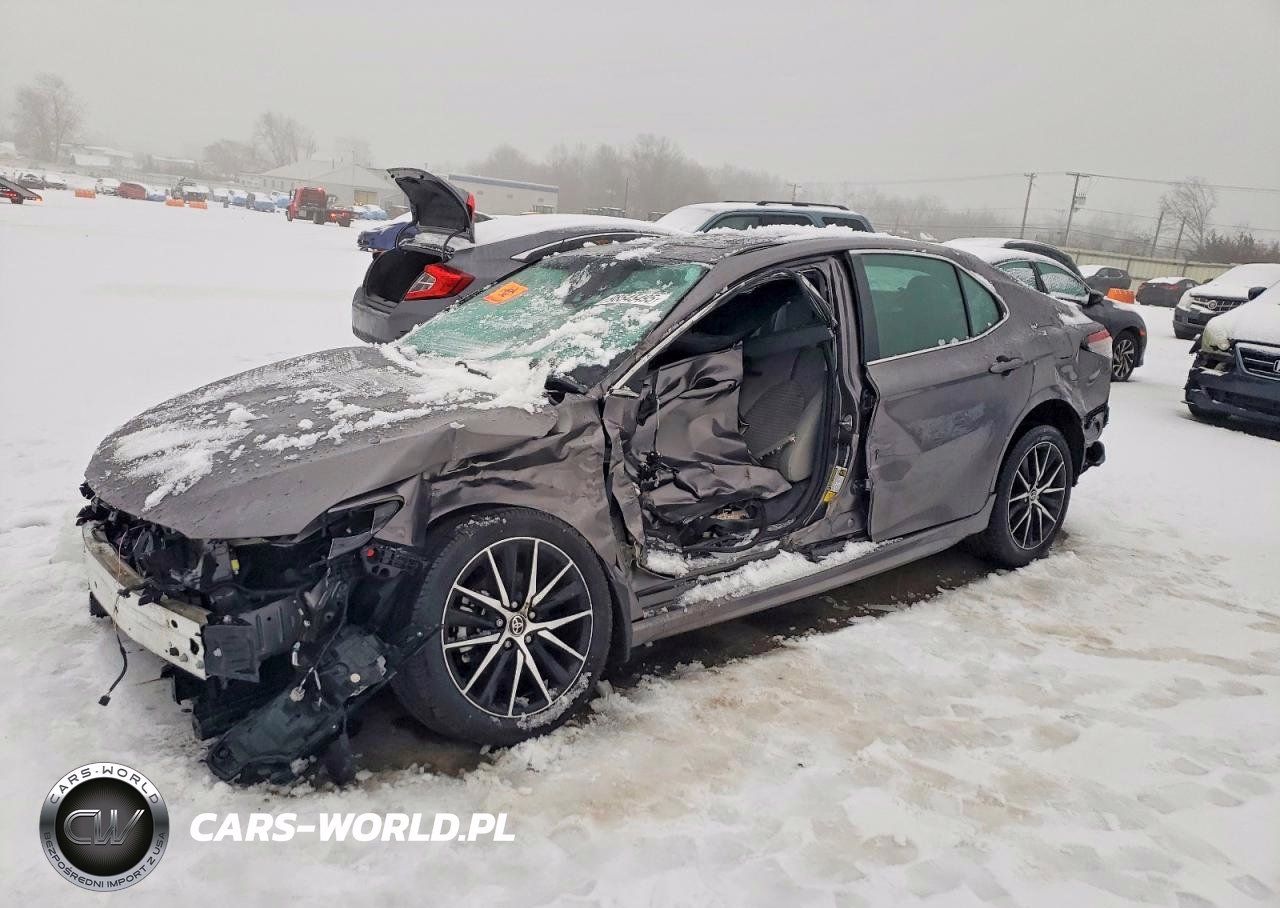 2022 Toyota Camry Se