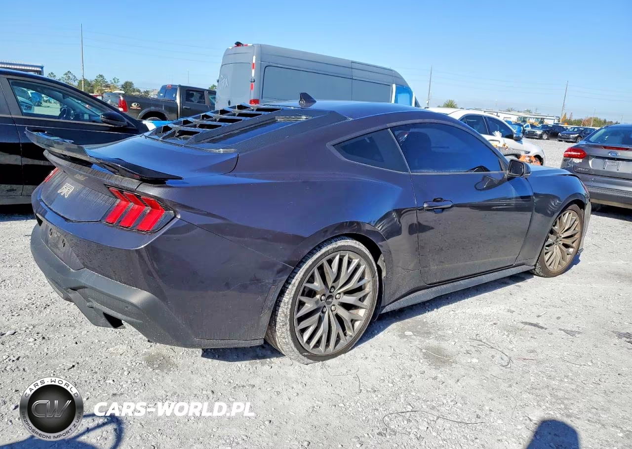 2024 Ford Mustang VIN:1FA6P8TH3R5114750 - 3