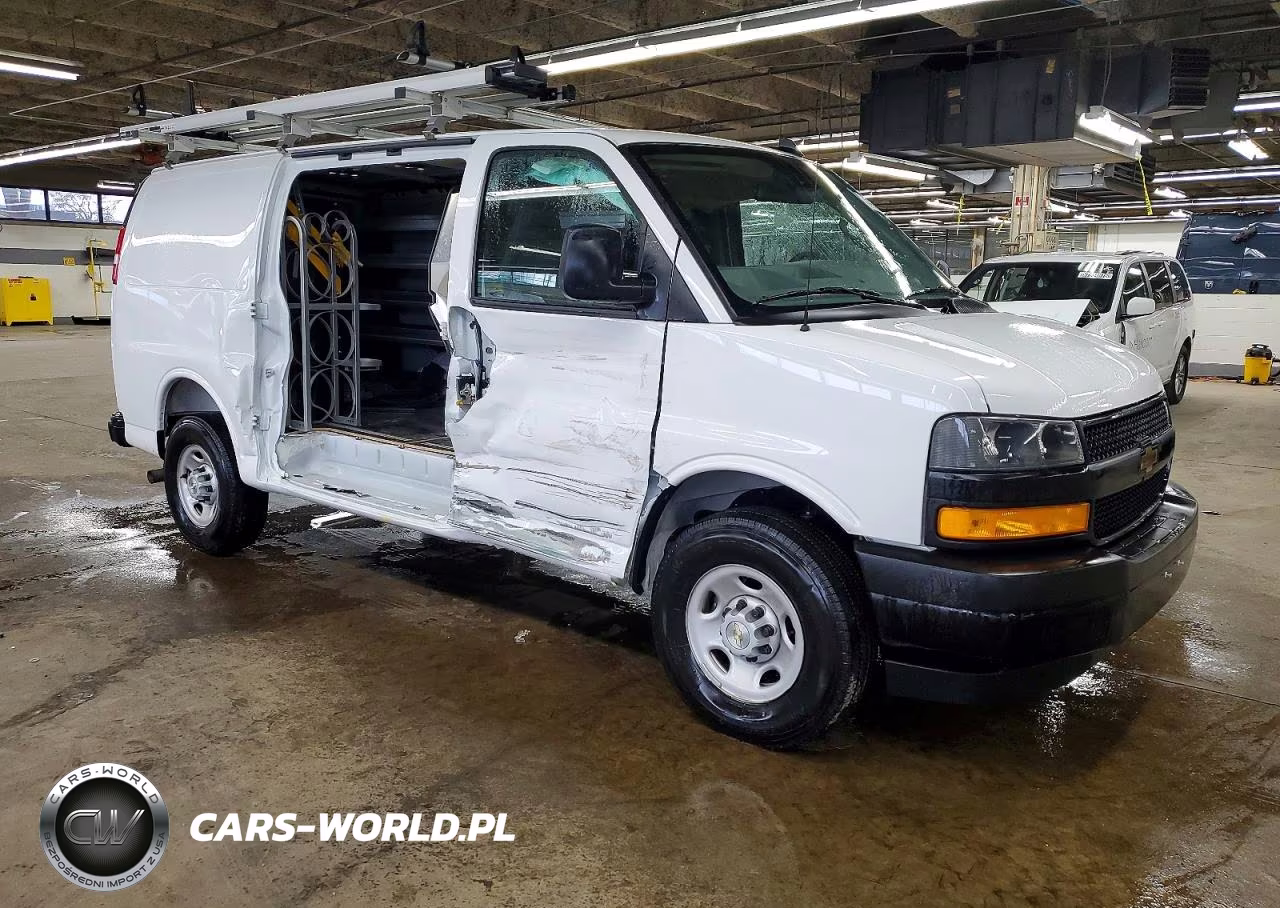 2025 Chevrolet Express 2500 Utility - Service Van VIN:1GCWGAFP2S1131895 - 4