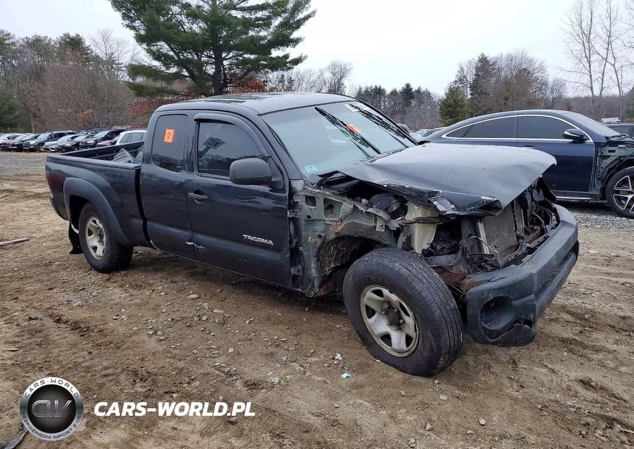 2005 Toyota Tacoma Access Cab VIN:5TEUX42N25Z045820 - 4