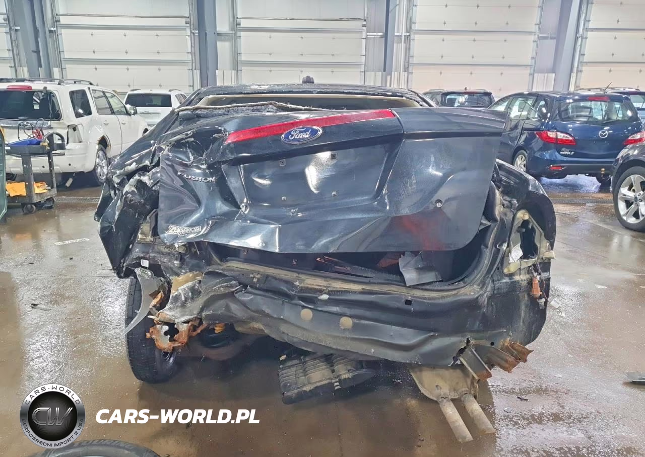 2012 Ford Fusion S VIN:3FAHP0GA3CR438597 - 6